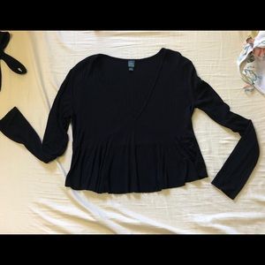 V-Neck Crop Top - Long Sleeve